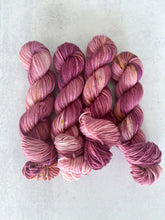 Load image into Gallery viewer, Gold Dust Woman Rambouillet Worsted Yarn