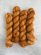 Load image into Gallery viewer, Harvest Gold BFL Worsted Yarn