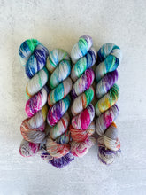 Load image into Gallery viewer, L5P BFL Sock Yarn
