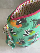 Load image into Gallery viewer, Lemurs Sweater Weather Project Bag