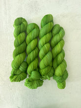 Load image into Gallery viewer, Manor Farm Domestic 2-Ply Targhee Yarn