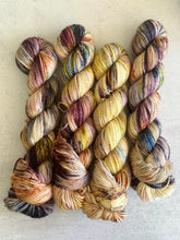 Load image into Gallery viewer, Pemberley BFL DK