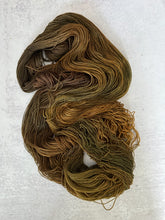 Load image into Gallery viewer, Peter Pure BFL Yarn