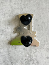 Load image into Gallery viewer, Tricoteuse Enamel Pin