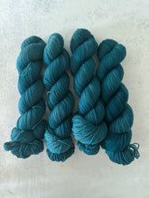 Load image into Gallery viewer, Zanesville Domestic 2-Ply Targhee Yarn