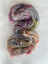Load image into Gallery viewer, Grunge Unicorn BFL DK