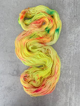 Load image into Gallery viewer, The Lovecats BFL DK
