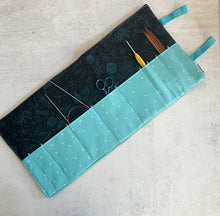 Load image into Gallery viewer, Knitter Flash Needle &amp; Hook Roll
