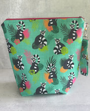 Load image into Gallery viewer, Lemurs Sweater Weather Project Bag
