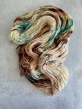 Load image into Gallery viewer, Tupelo Honey Rambouillet Worsted Yarn
