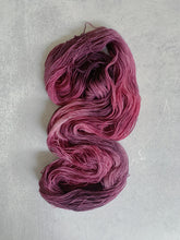 Load image into Gallery viewer, Gin-Soaked Barroom Queen BFL Sock Yarn
