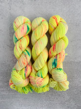 Load image into Gallery viewer, The Lovecats Targhee Sock Yarn
