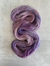 Load image into Gallery viewer, Queen Jane BFL DK Yarn
