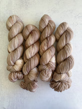 Load image into Gallery viewer, Toasted Marshmallow Highland 4-Ply
